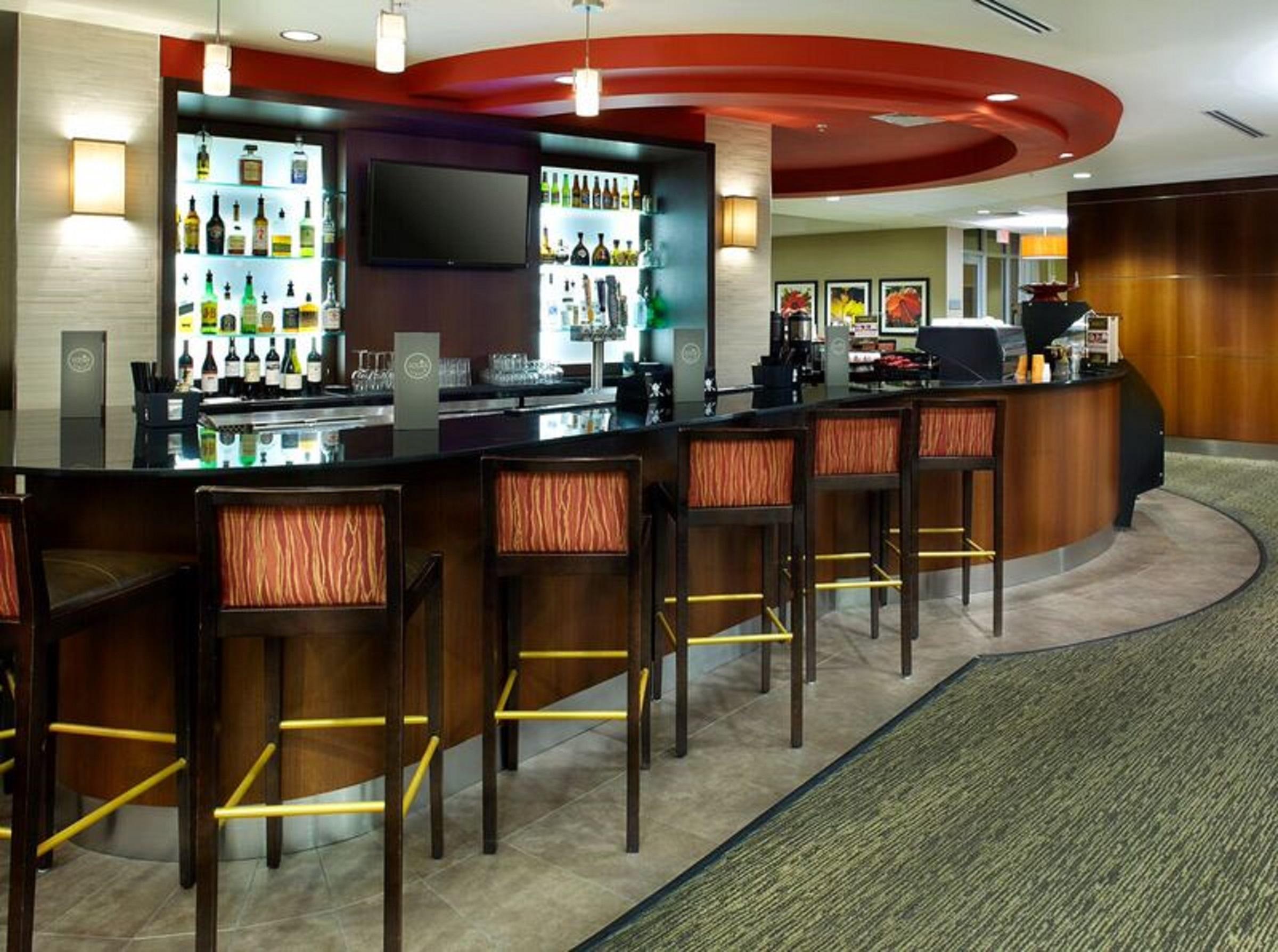 Cambria Miami Airport - Blue Lagoon