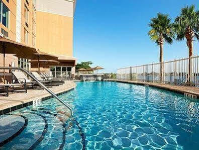 Hotel Cambria Miami Airport - Blue Lagoon Miami Springs